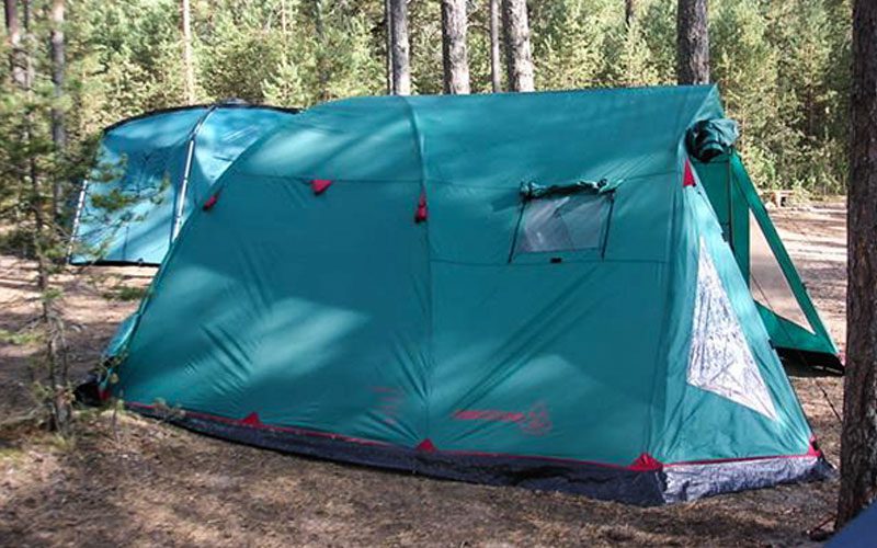 Прочная и качественная семейная палатка Tramp BALTIC WAVE 5 V2