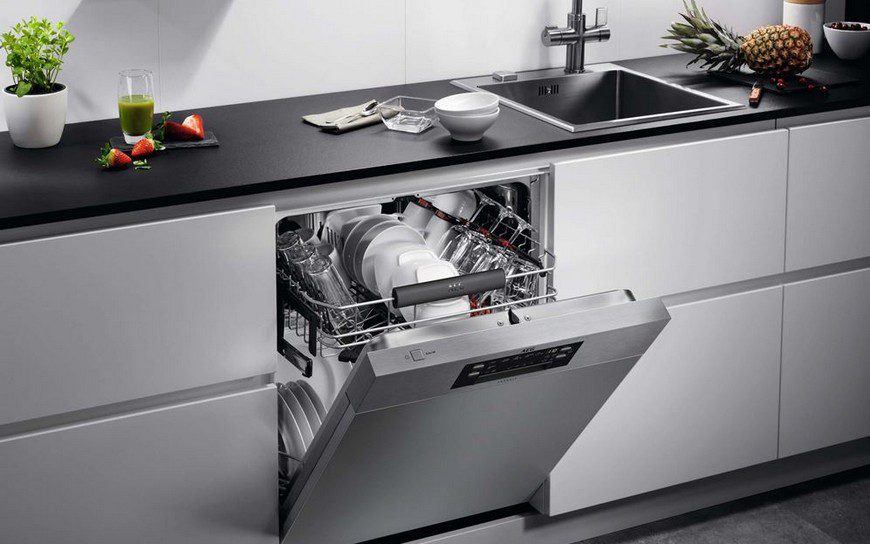 Преимущества и недостатки посудомоечных машин